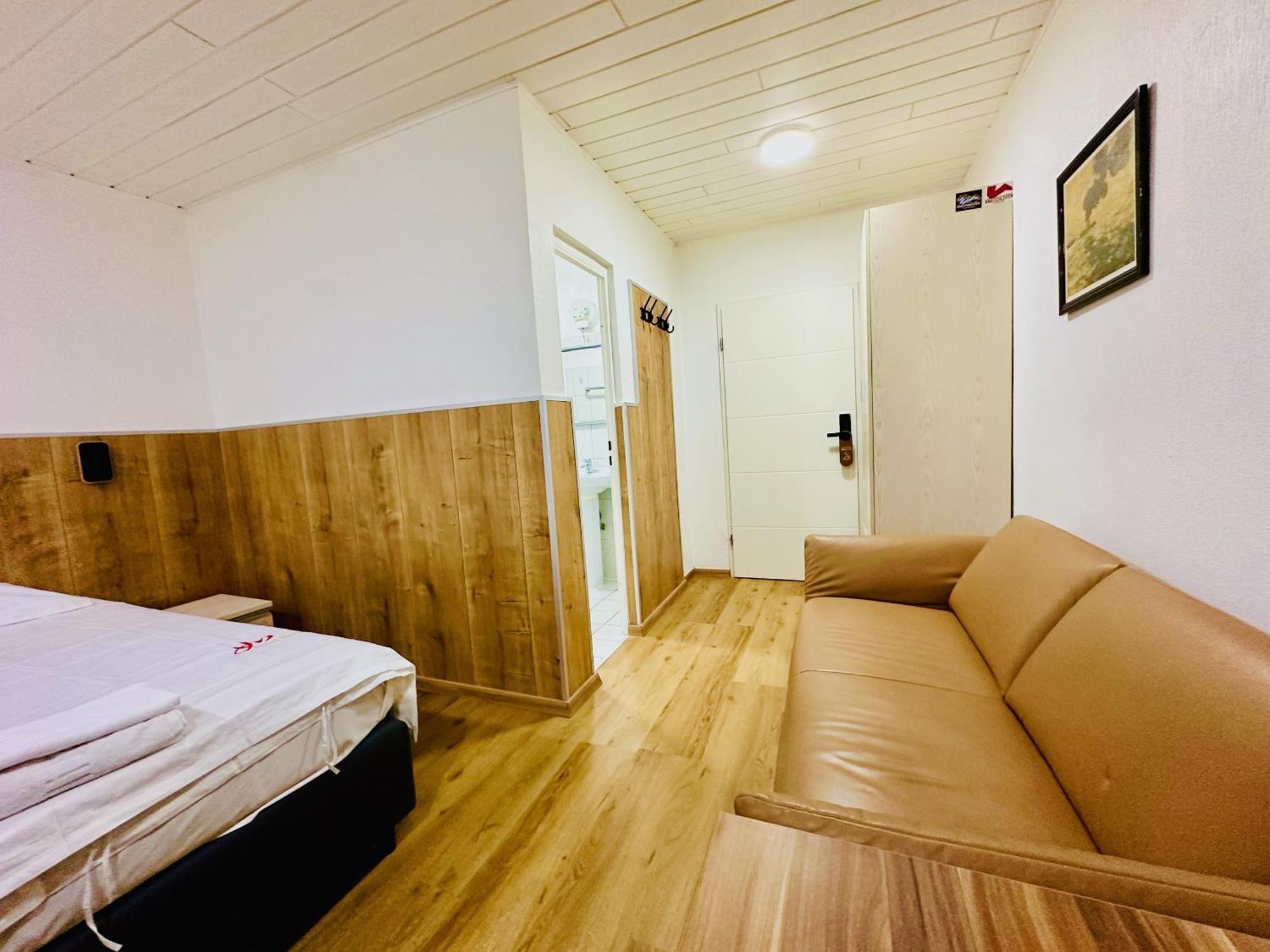 Hotel Destille Dormagen Cameră foto